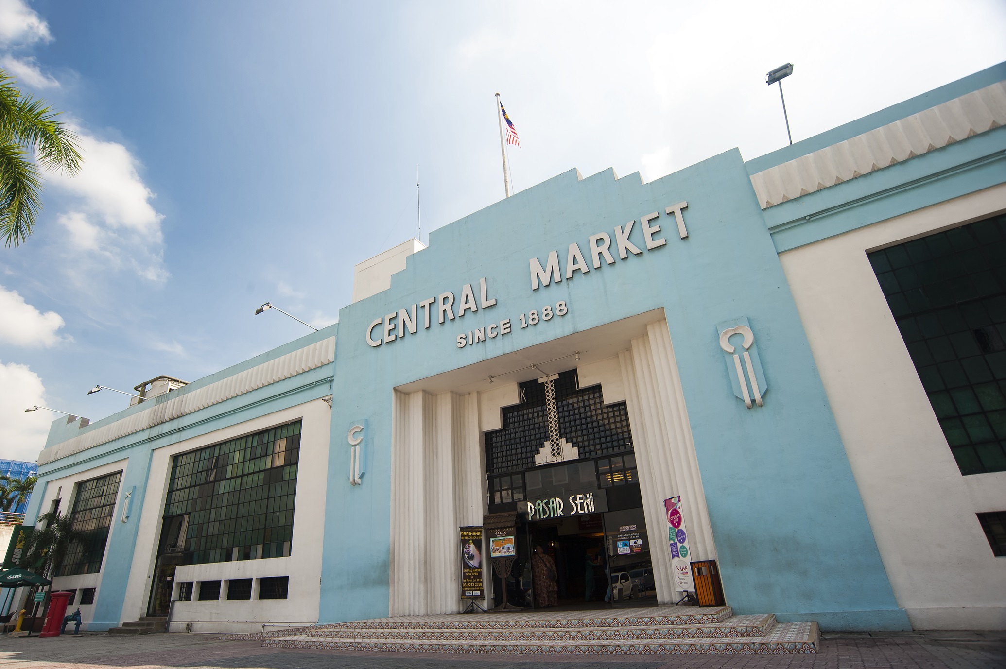 徒歩にてセントラルマーケットへご案内後、フリータイム